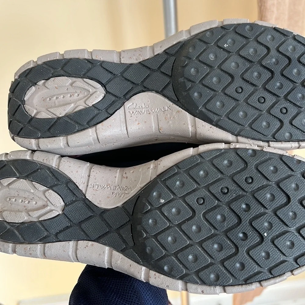 Clarks Wave Walk waterproof sneakers